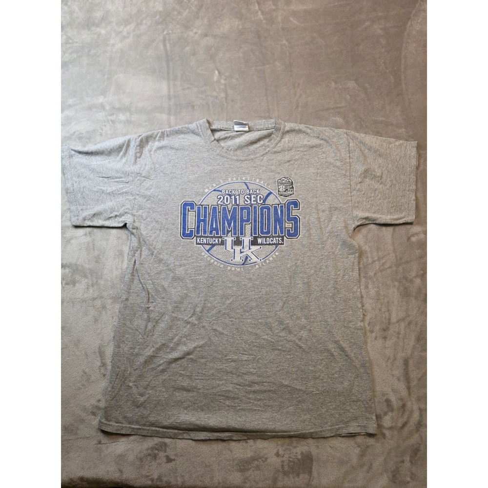 Step Ahead Kentucky Wildcats 2011 SEC Champions T Shirt Mens XL Gray NCAA Tee